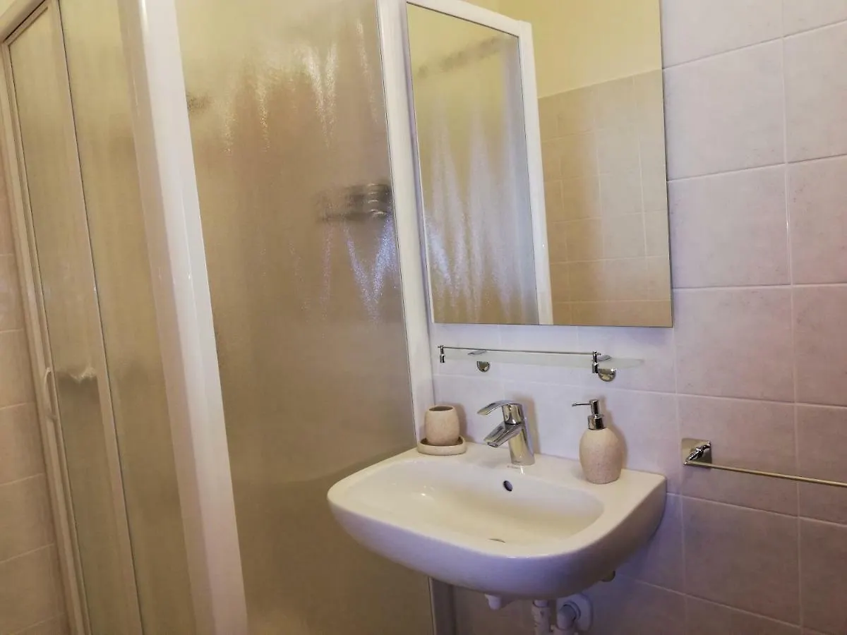 Appartamento Ca'Nova Castelmarte Apartamento